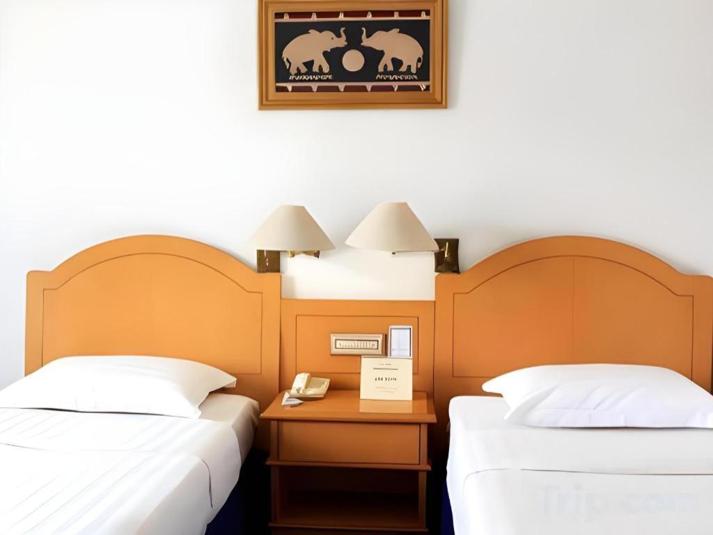 Hotel Marcopolo Bandar Lampung Dış mekan fotoğraf