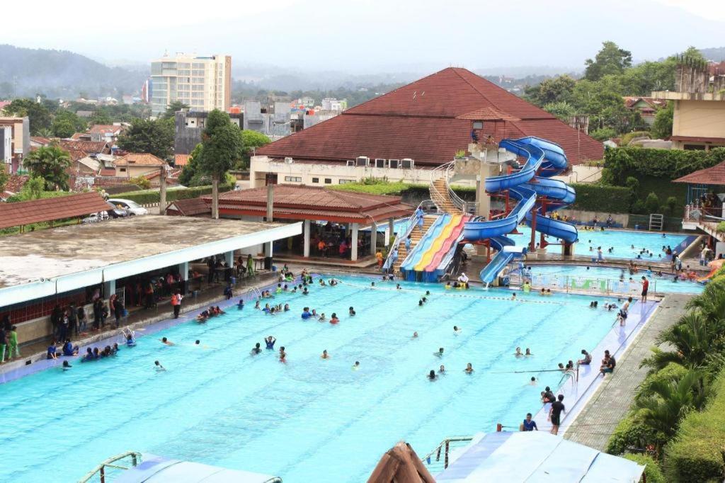 Hotel Marcopolo Bandar Lampung Dış mekan fotoğraf