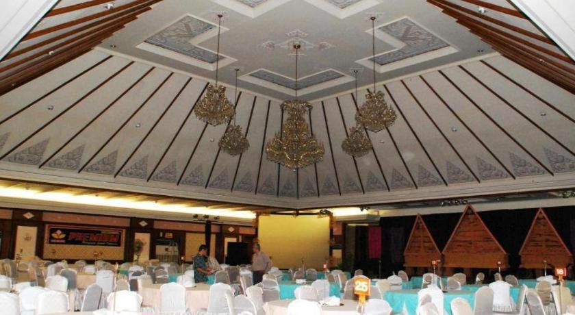 Hotel Marcopolo Bandar Lampung Dış mekan fotoğraf