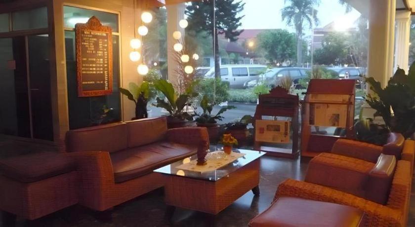 Hotel Marcopolo Bandar Lampung Dış mekan fotoğraf